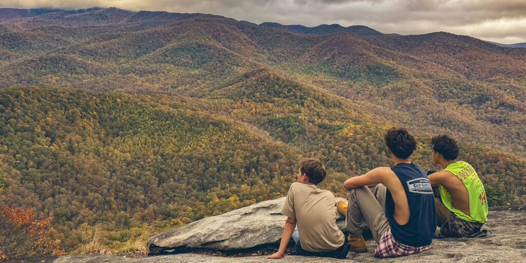 bros-looking-glass-rock-overlook.jpg