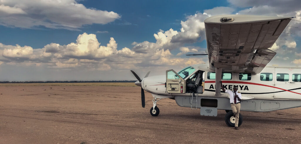 kenya-maasai-mara-bush-plane.jpg