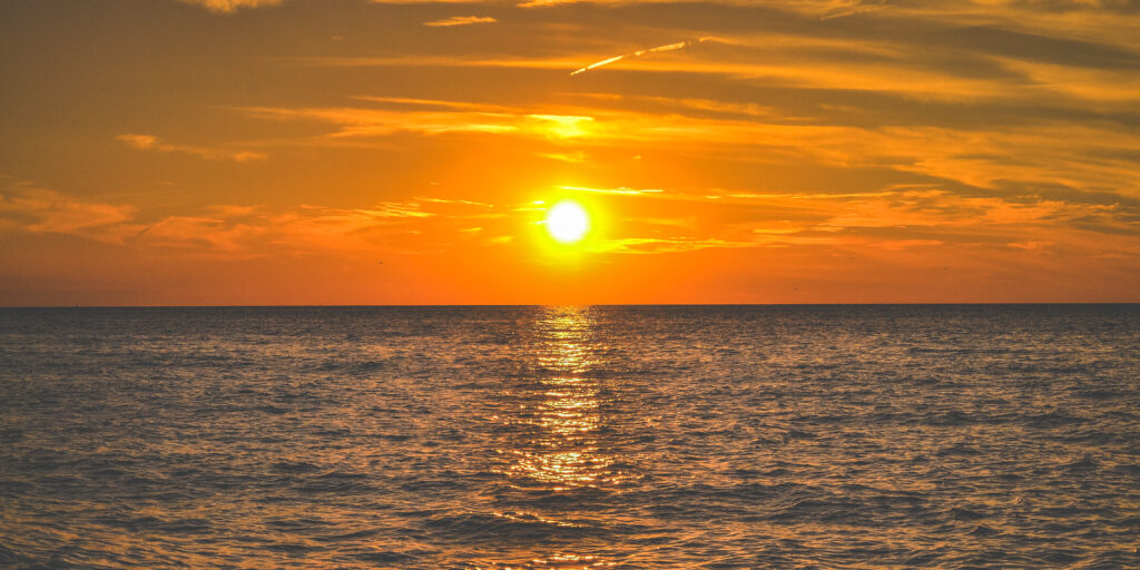 sunset-lake-michigan.jpg